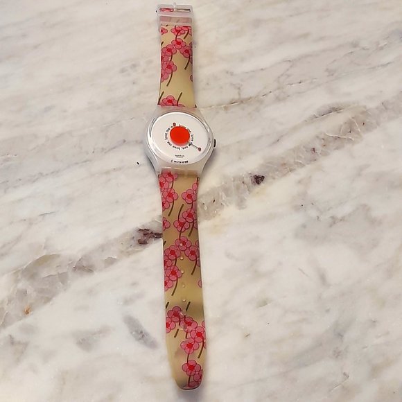 Vintage 1998 Love Me Floral Swiss Swatch Watch For Women New Battery - Picture 1 of 10